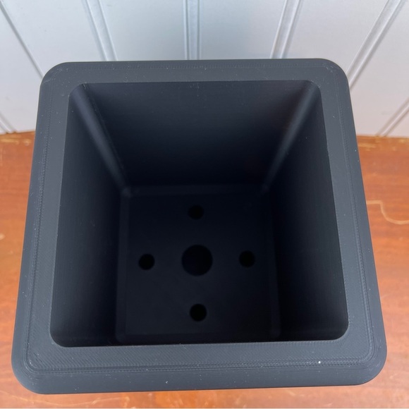 The Nova Square Planter, Flower Pot with Drainage Tray - Picture 5 of 7